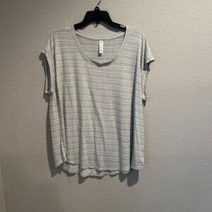Athleta Light gray Striped Short Sleeve V-neck top 1X